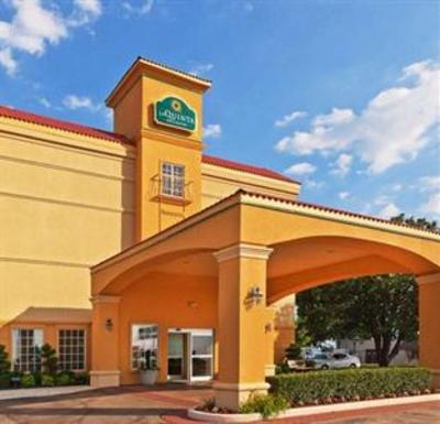 фото отеля La Quinta Inn & Suites Tulsa Central
