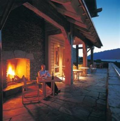 фото отеля Blanket Bay Lodge Glenorchy