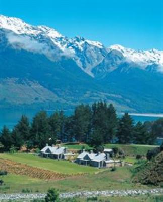 фото отеля Blanket Bay Lodge Glenorchy