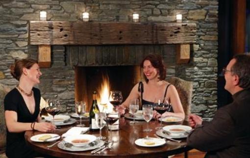 фото отеля Blanket Bay Lodge Glenorchy
