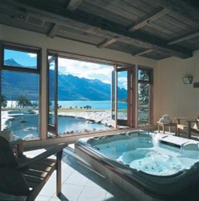 фото отеля Blanket Bay Lodge Glenorchy