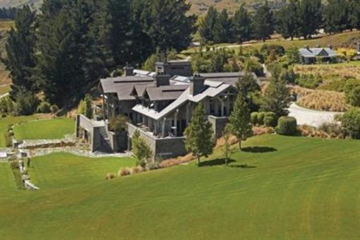фото отеля Blanket Bay Lodge Glenorchy