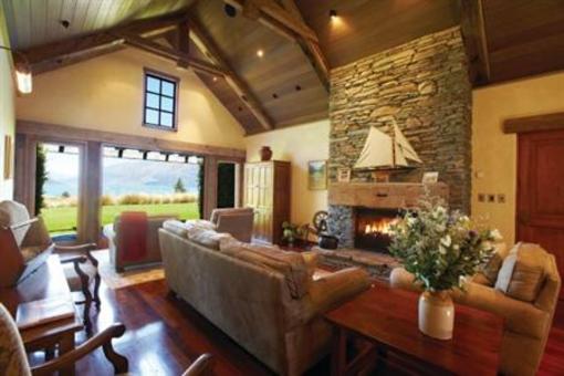 фото отеля Blanket Bay Lodge Glenorchy