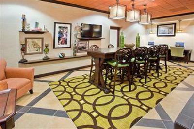 фото отеля Holiday Inn Express Peachtree Corners/Norcross