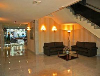 фото отеля Apartamentos Juan Bravo