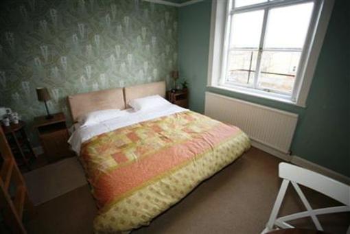 фото отеля Blossoms Guest House York