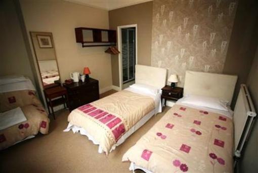 фото отеля Blossoms Guest House York