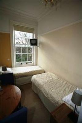 фото отеля Blossoms Guest House York