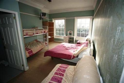 фото отеля Blossoms Guest House York