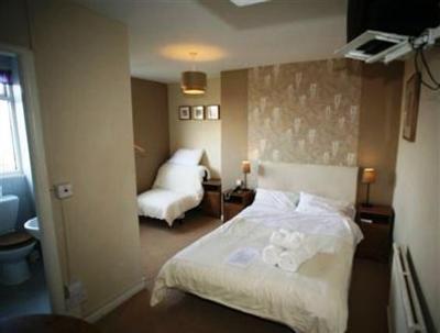 фото отеля Blossoms Guest House York