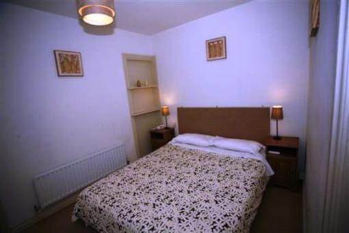 фото отеля Blossoms Guest House York
