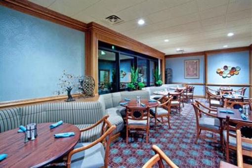 фото отеля Holiday Inn Select Lynchburg