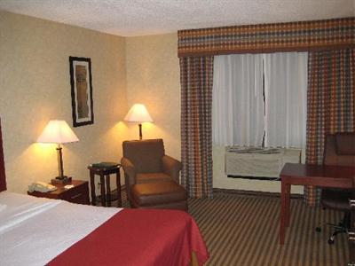 фото отеля Holiday Inn Select Lynchburg