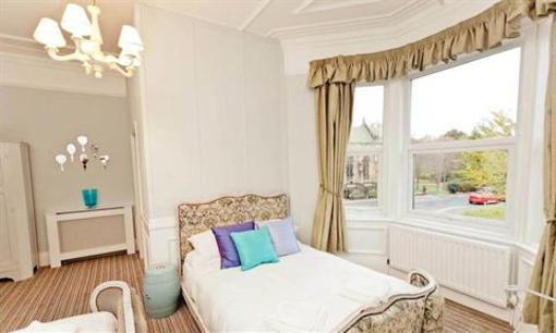 фото отеля Rosebery Hotel
