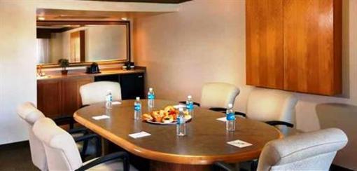 фото отеля Embassy Suites Hotel Phoenix-North