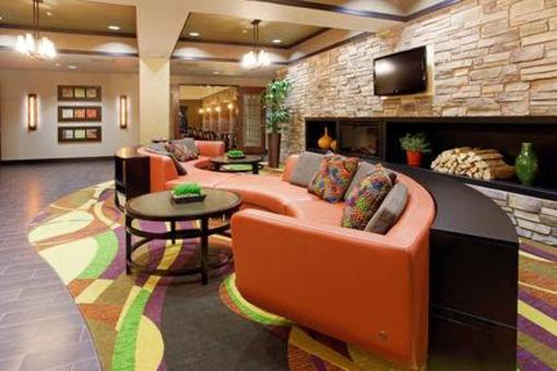 фото отеля Holiday Inn Express Hotel & Suites Denver Northeast - Brighton