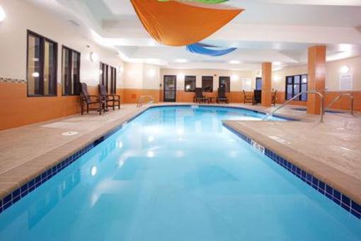 фото отеля Holiday Inn Express Hotel & Suites Denver Northeast - Brighton