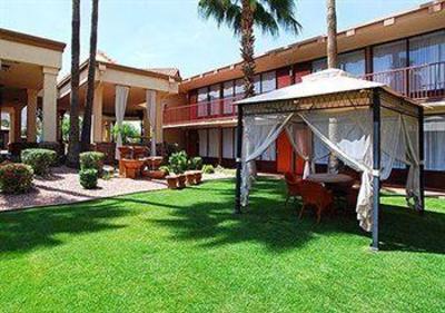 фото отеля Days Hotel Scottsdale