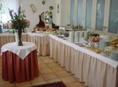 фото отеля Helenenhof Hotel Nauen