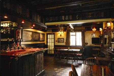 фото отеля The Nags Head Residential Country Inn & Restaurant