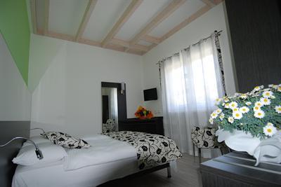 фото отеля Ecohotel Primavera Riva Del Garda