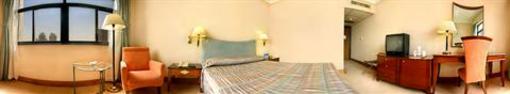 фото отеля Eastern Light International Hotel