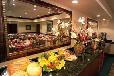 фото отеля BEST WESTERN Aku Tiki Inn