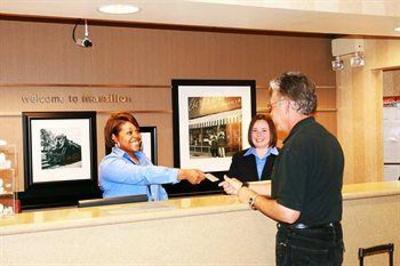 фото отеля Hampton Inn Massillon