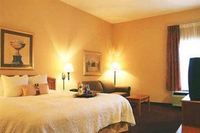 фото отеля Hampton Inn Massillon