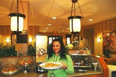 фото отеля Hampton Inn Massillon