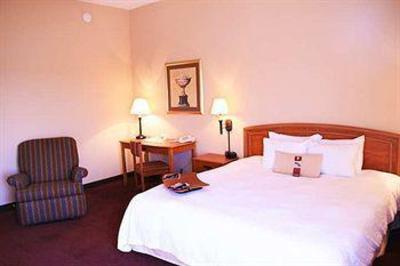 фото отеля Hampton Inn Massillon