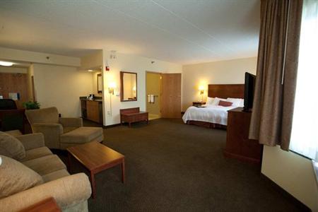 фото отеля Hampton Inn & Suites Bemidji