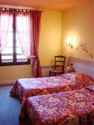 фото отеля Hotel Des Chenes Pujols