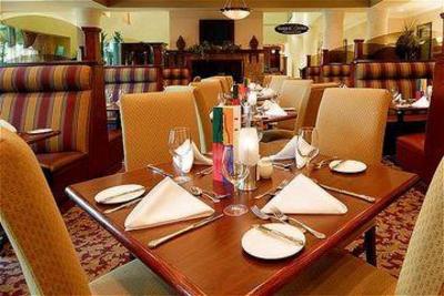 фото отеля Holiday Inn Oakville @ Bronte