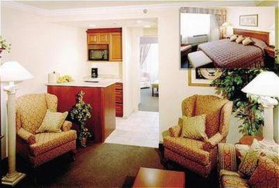 фото отеля Holiday Inn Oakville @ Bronte