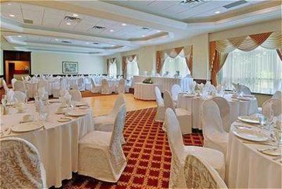 фото отеля Holiday Inn Oakville @ Bronte