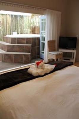 фото отеля La Boheme Bed & Breakfast Plettenberg Bay