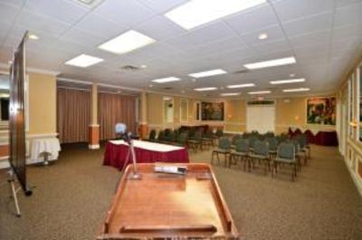 фото отеля BEST WESTERN Naples Inn & Suites