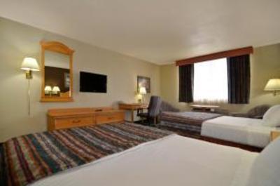 фото отеля BEST WESTERN Naples Inn & Suites