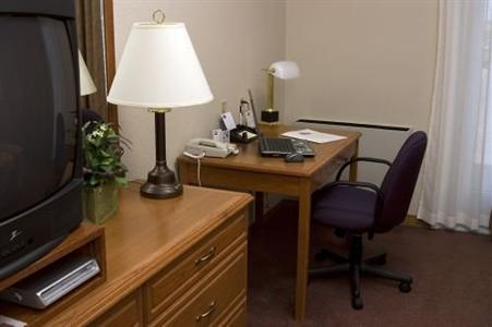 фото отеля Lakeview Inn and Suites Brandon
