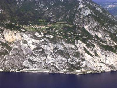 фото отеля Hotel San Pietro Limone sul Garda