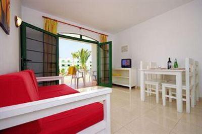 фото отеля Plaza Palmeras Apartments Lanzarote