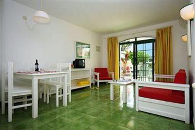 фото отеля Plaza Palmeras Apartments Lanzarote