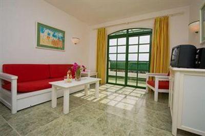 фото отеля Plaza Palmeras Apartments Lanzarote