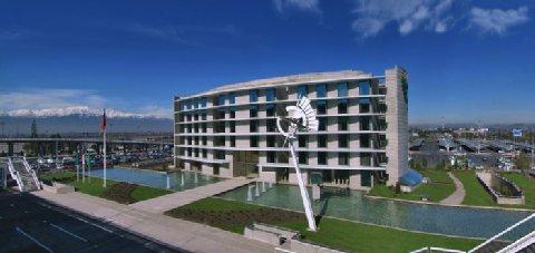 фото отеля Holiday Inn Santiago Airport