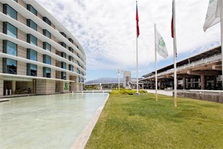 фото отеля Holiday Inn Santiago Airport