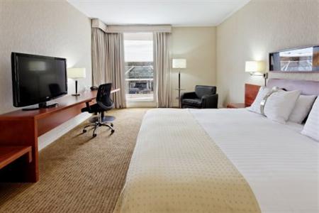фото отеля Holiday Inn Santiago Airport