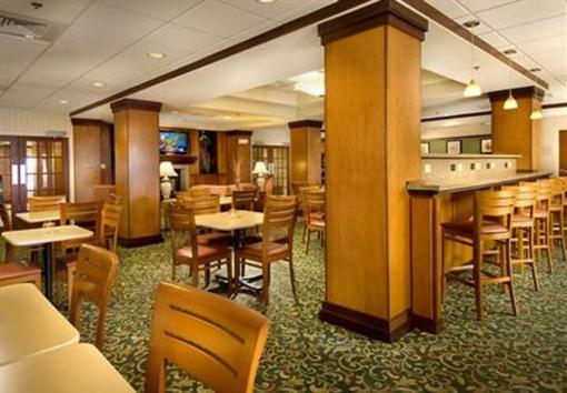 фото отеля Fairfield Inn & Suites Marshall