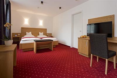 фото отеля Gasthof Diem Krumbach