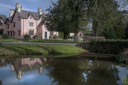 фото отеля BEST WESTERN Cwrt Bleddyn Hotel & Spa
